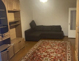 2-комнатная квартира, 52.6 м2 , 3 этаж, Губанова ул, 12 - фото 1