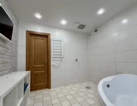 8-комнатная квартира, 252.7 м2 , 4-5 этаж, Некрасовская, 94 - фото 15