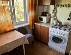 2-комнатная квартира, 44.4 м2 , 5 этаж, Урицкого ул, 18 - фото 1