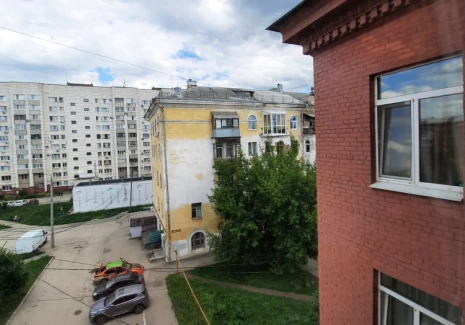 4-комнатная квартира - Металлургов пр-кт, 81 / Строителей - фото 23