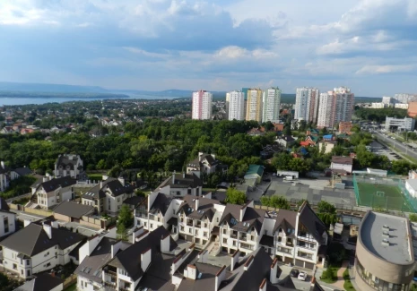 4-комнатная квартира - Солнечная ул, 28 / Ново-Вокзальная - фото 1