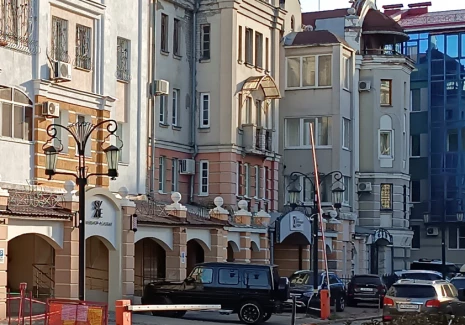 4-комнатная квартира - Чапаевская ул, 140 / Льва Толстого - фото 1