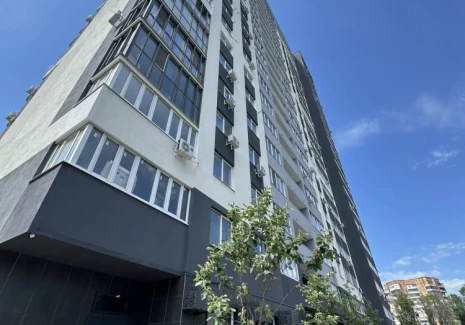2-комнатная квартира - Победы ул, 13б - фото 1