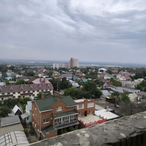 Промышленности , 180