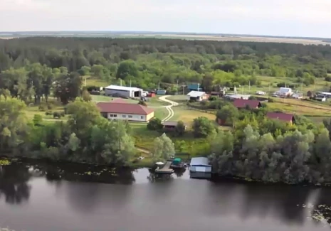 Дом 346.5 кв.м. п. Якобьевка, ул. Волжская, 1  - фото 1